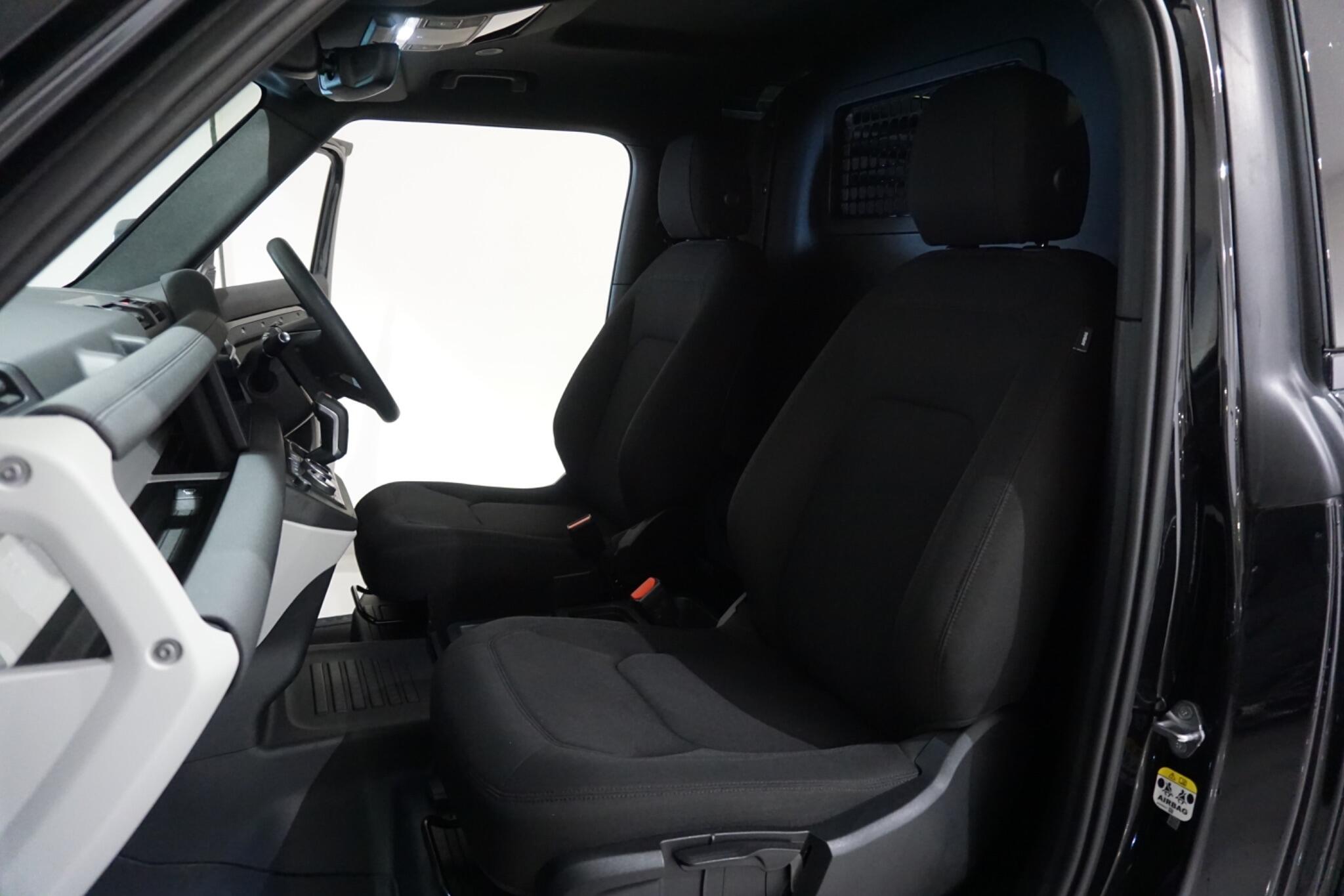 Land Rover Defender 90 3.0 D200 MHEV Hard Top SUV 3dr Diesel Auto 4WD SWB Euro 6 (s/s) (200 ps)